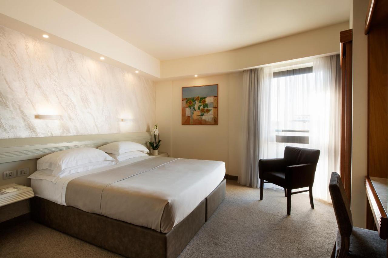 Hotel Grifone Firenze Esterno foto